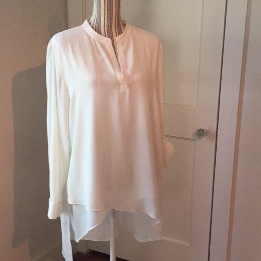 Chicos tunic in beige color size 3 back length 35 in front length 25